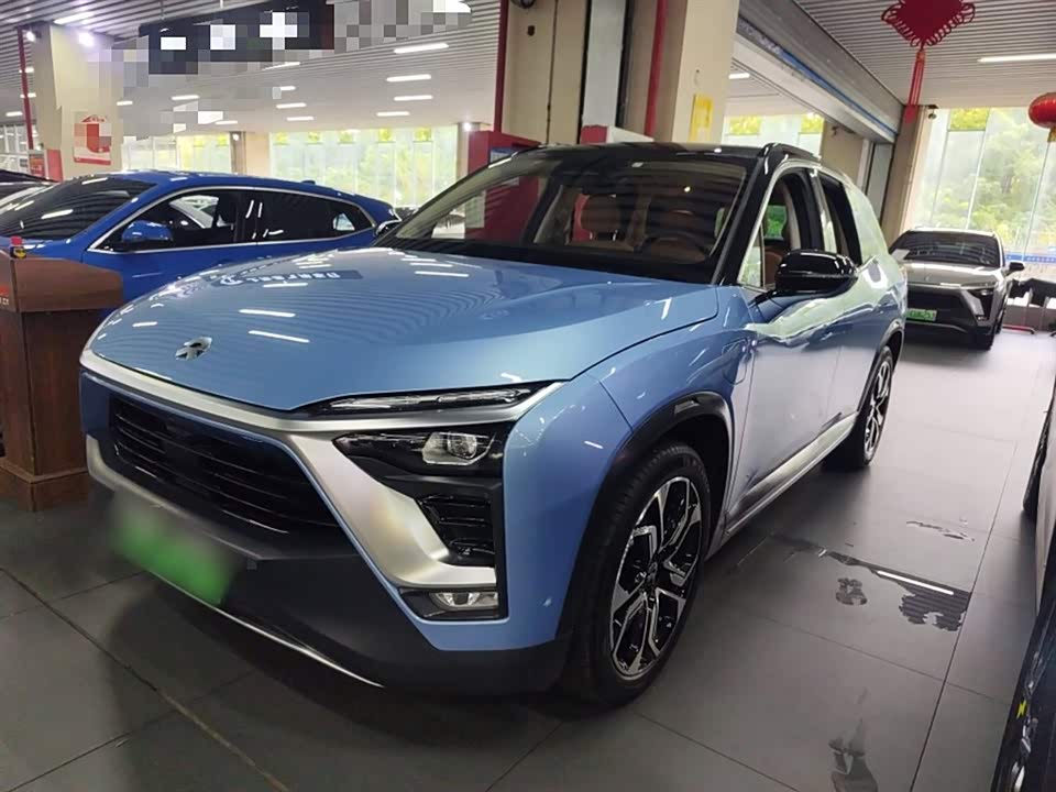 NIO ES8