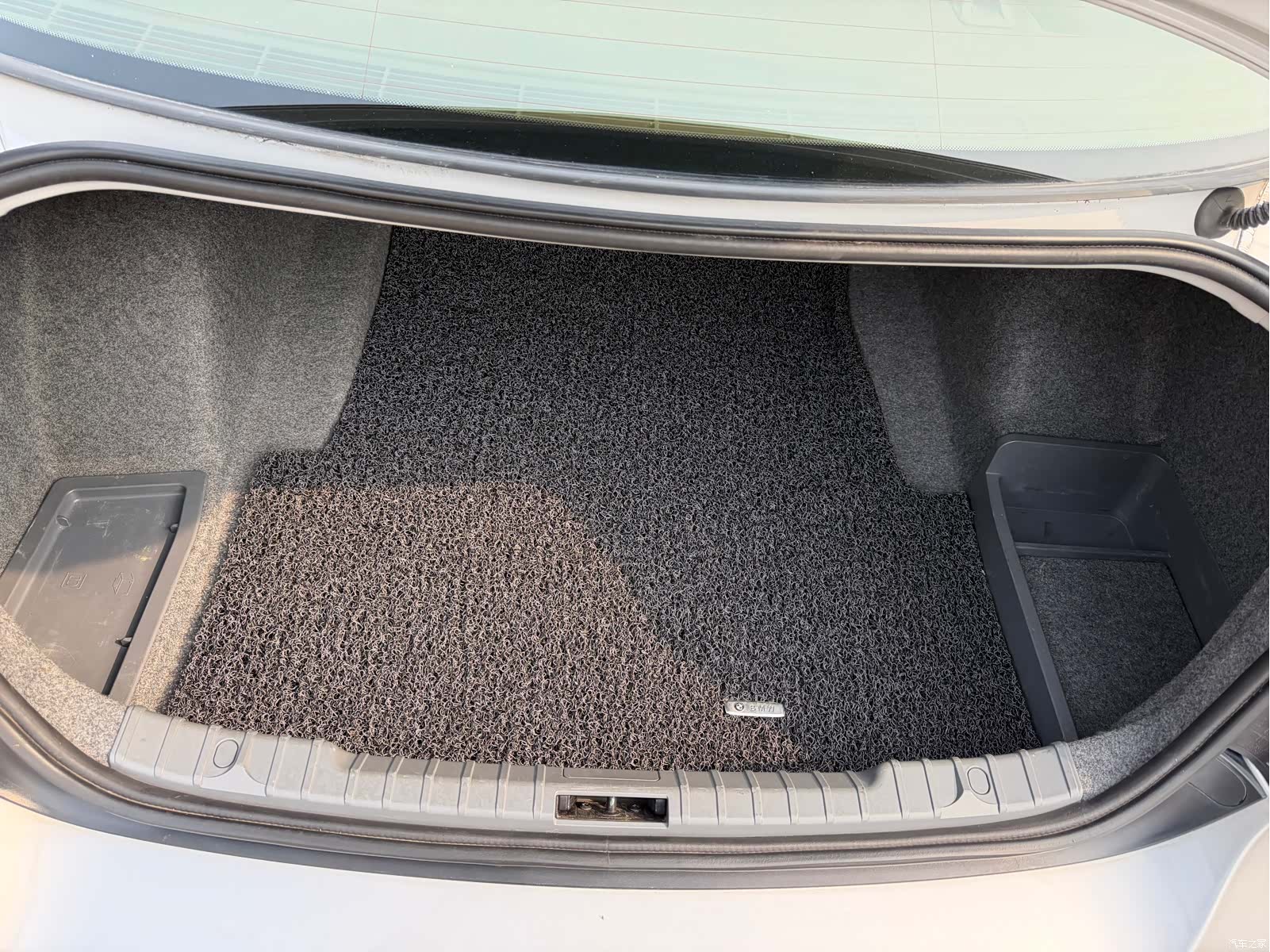 BMW 3 Series, 2012 12