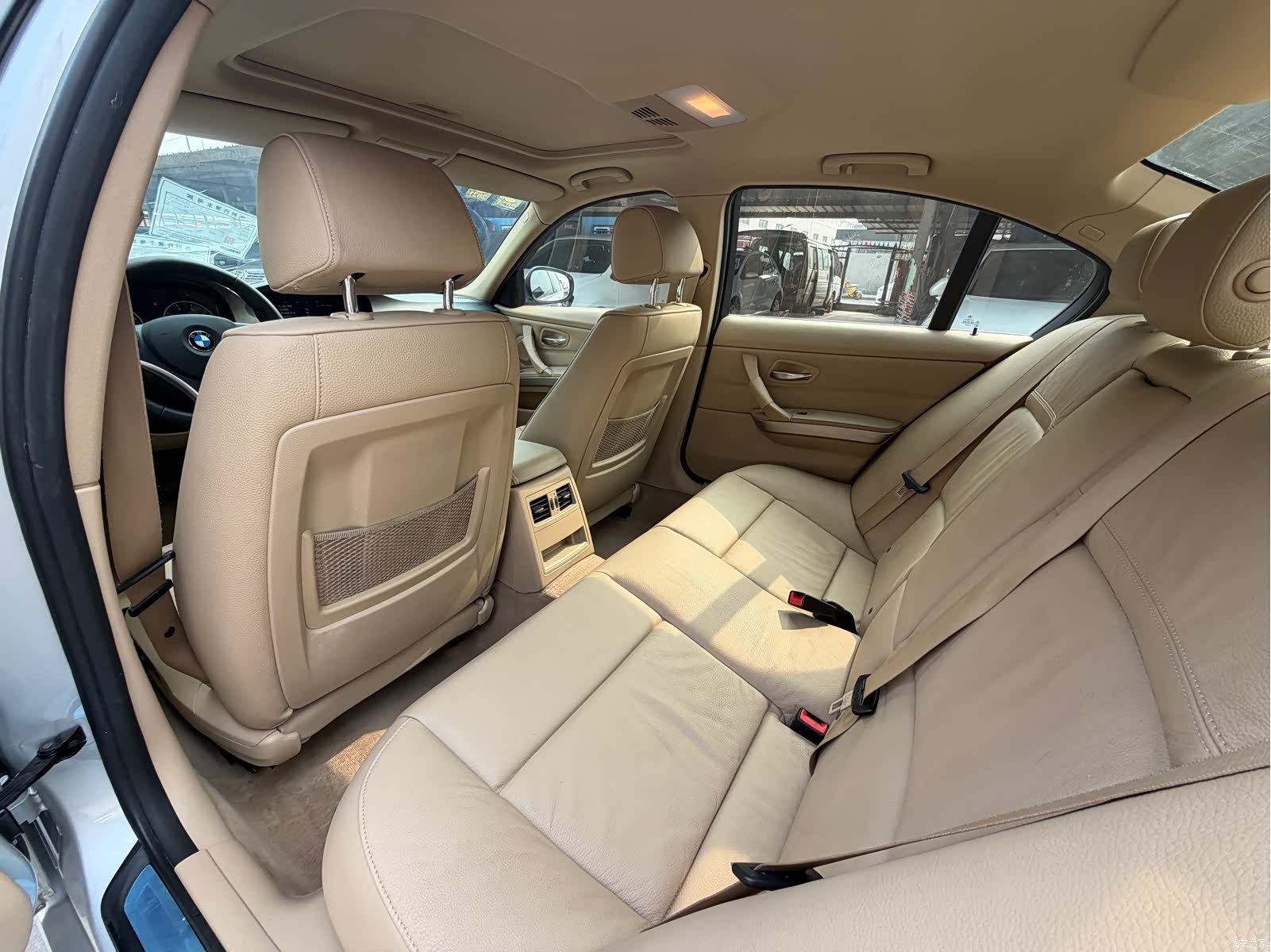 BMW 3 Series, 2012 11