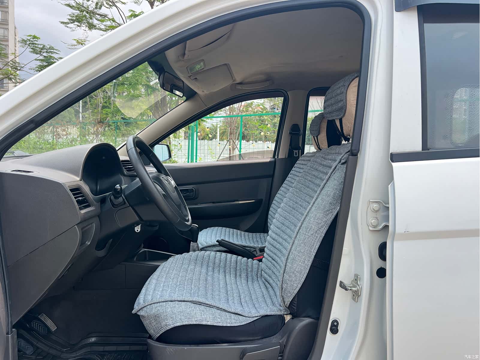 Wuling Hongguang, 2015 4