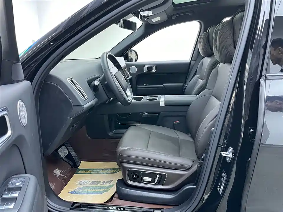 Li Auto Ideal L8