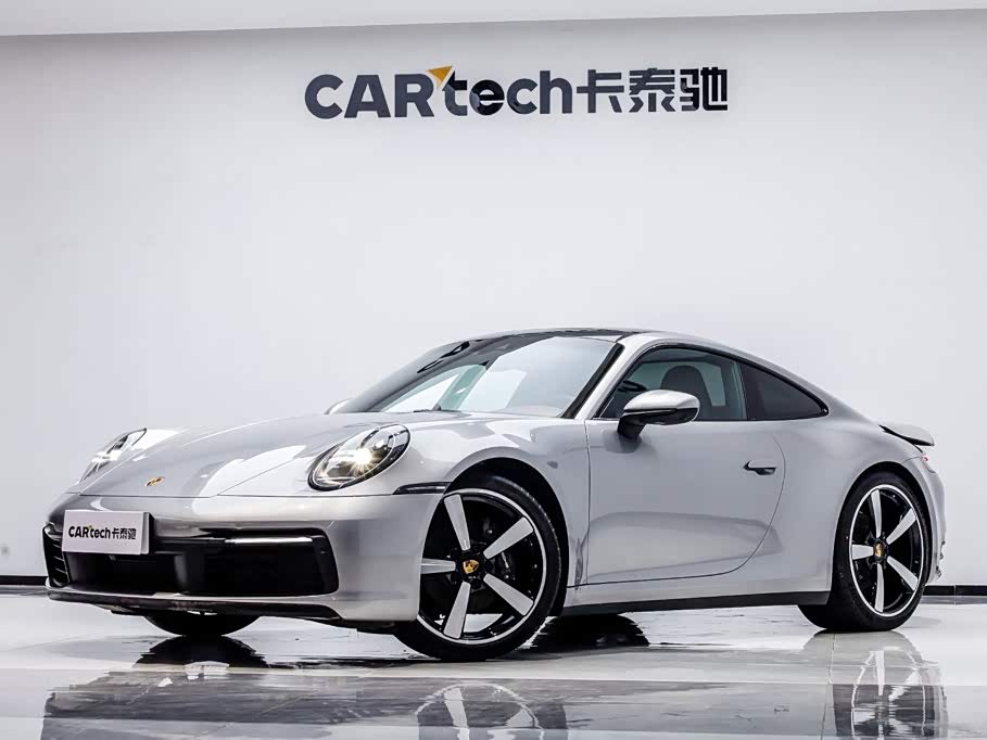 Porsche 911 2023 Carrera 3.0T
