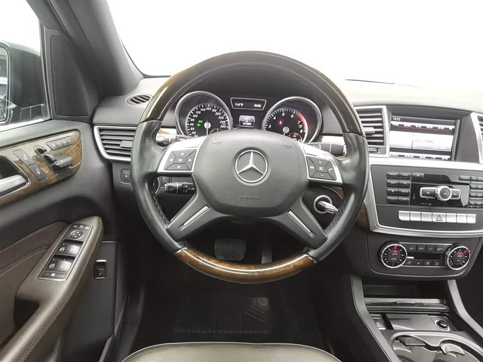 Mercedes-Benz M class