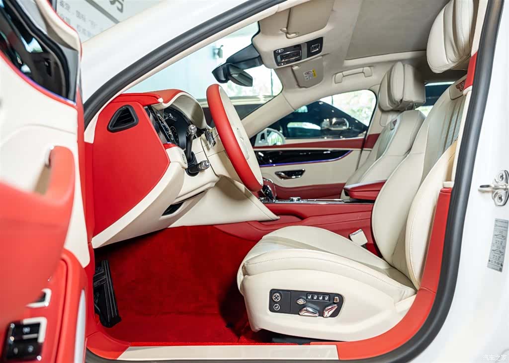 Bentley Flying Spur, 2024 7