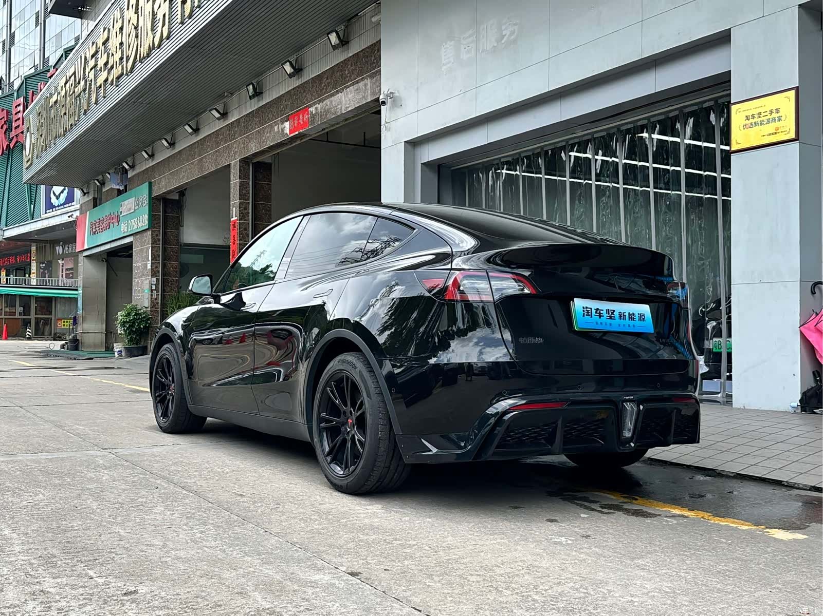 Tesla Model Y, 2022 3