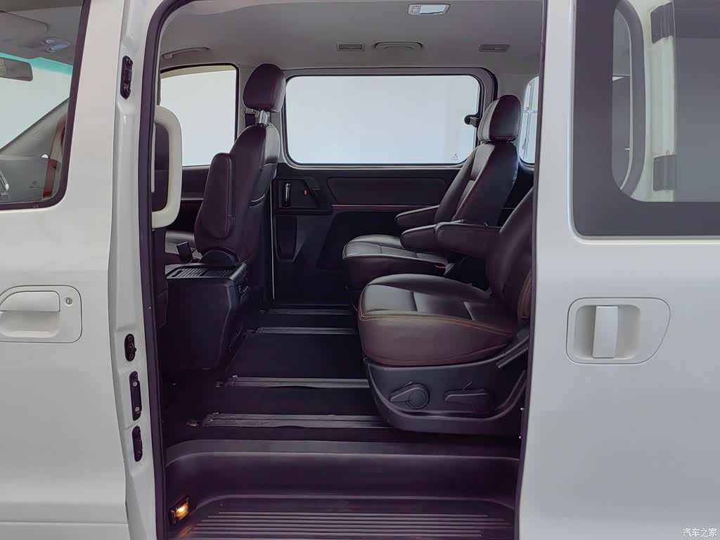 DongFeng CM7, 2020 15