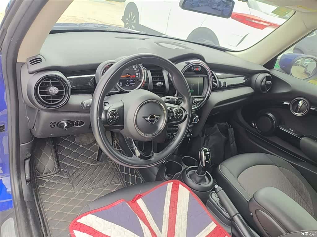 Mini ONE, 2020 10
