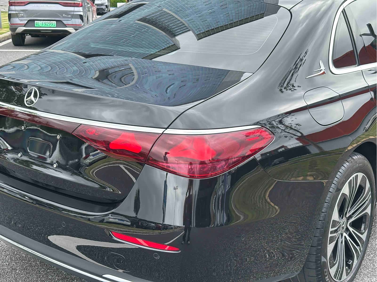 Mercedes-Benz E-Class, 2025 16