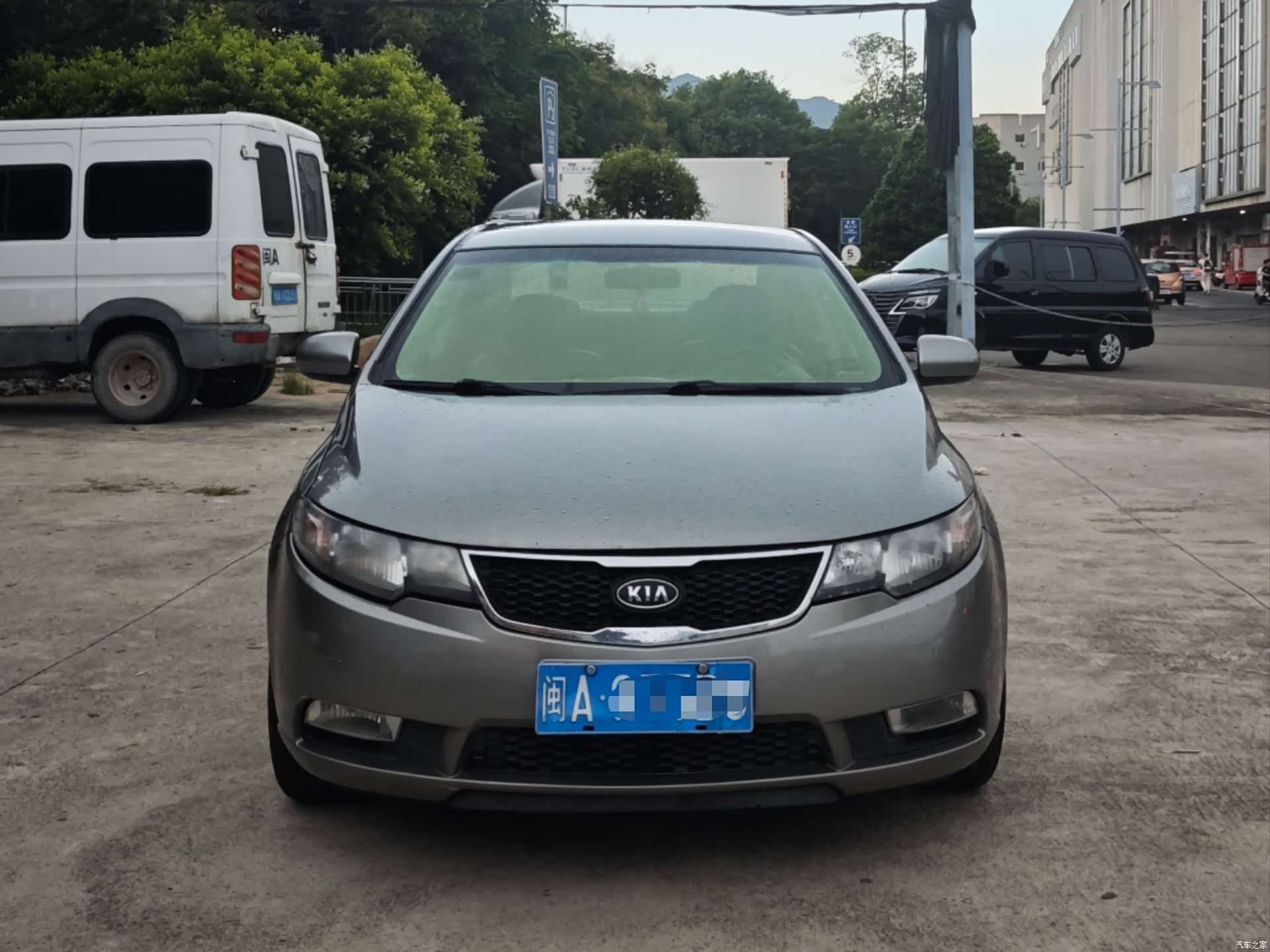 Kia GL, 2012 2