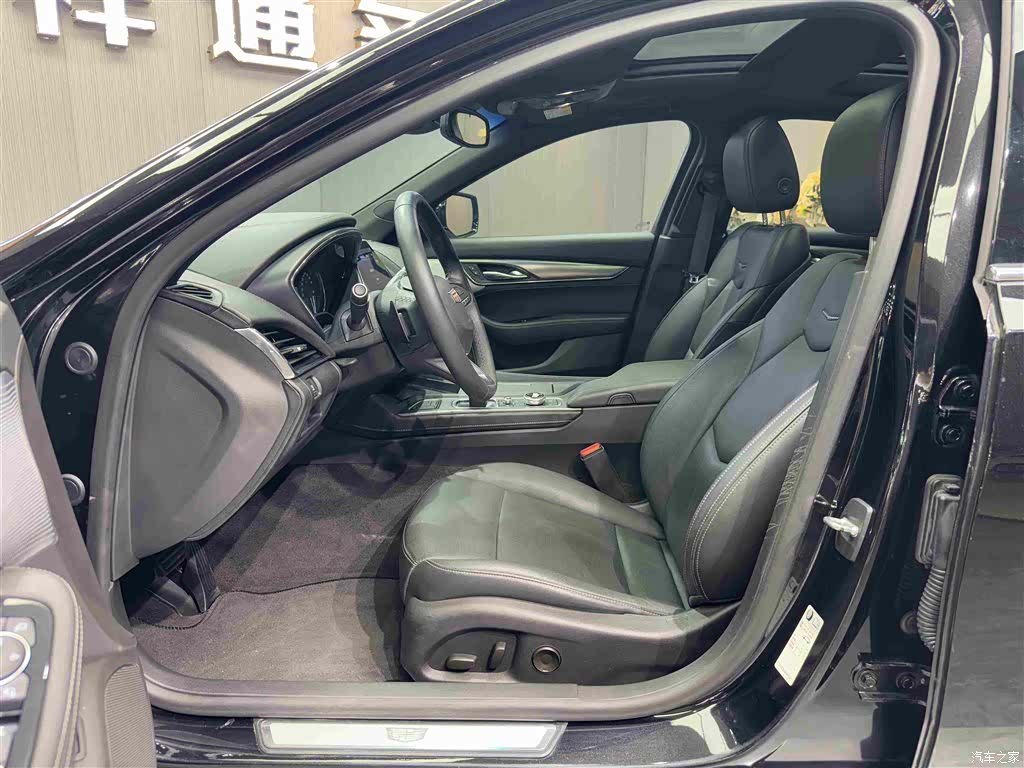 Cadillac CT5, 2021 все фото