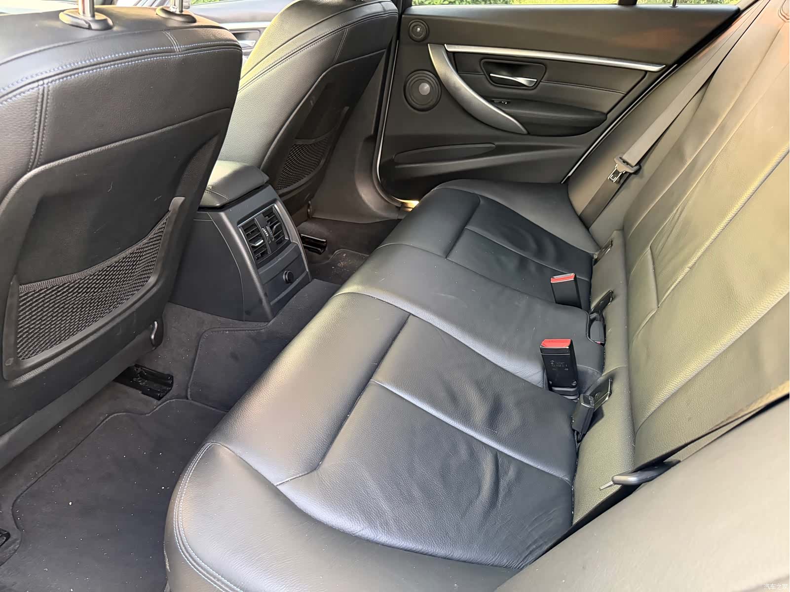 BMW 3 Series, 2019 11