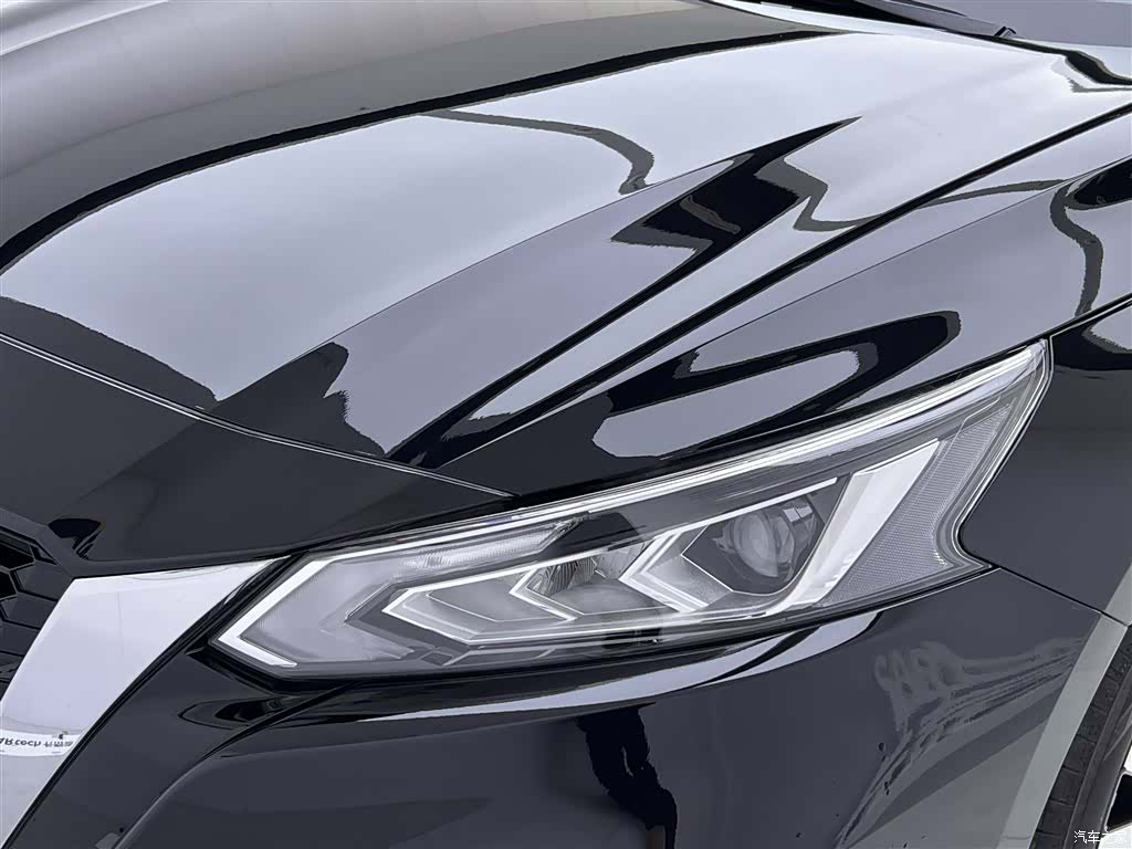Nissan Teana, 2026 9