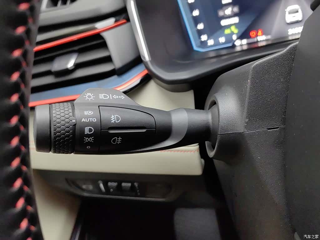 Lynk & Co 02, 2021 21