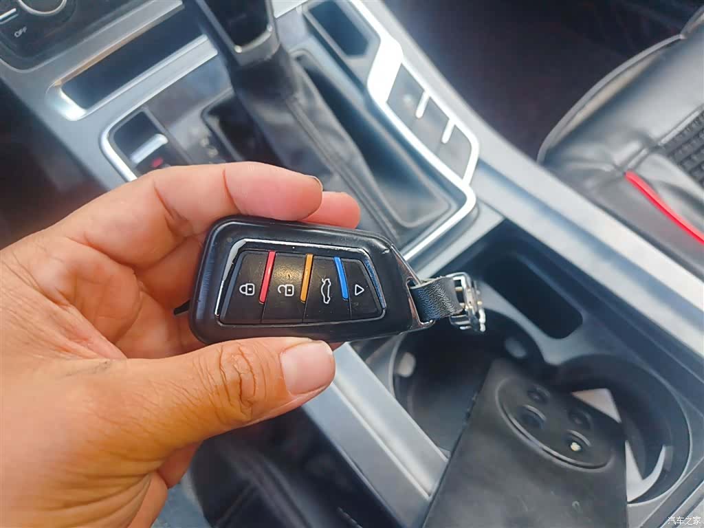 Geely Emgrand, 2018 17