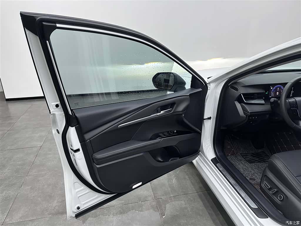 Toyota Camry, 2024 6