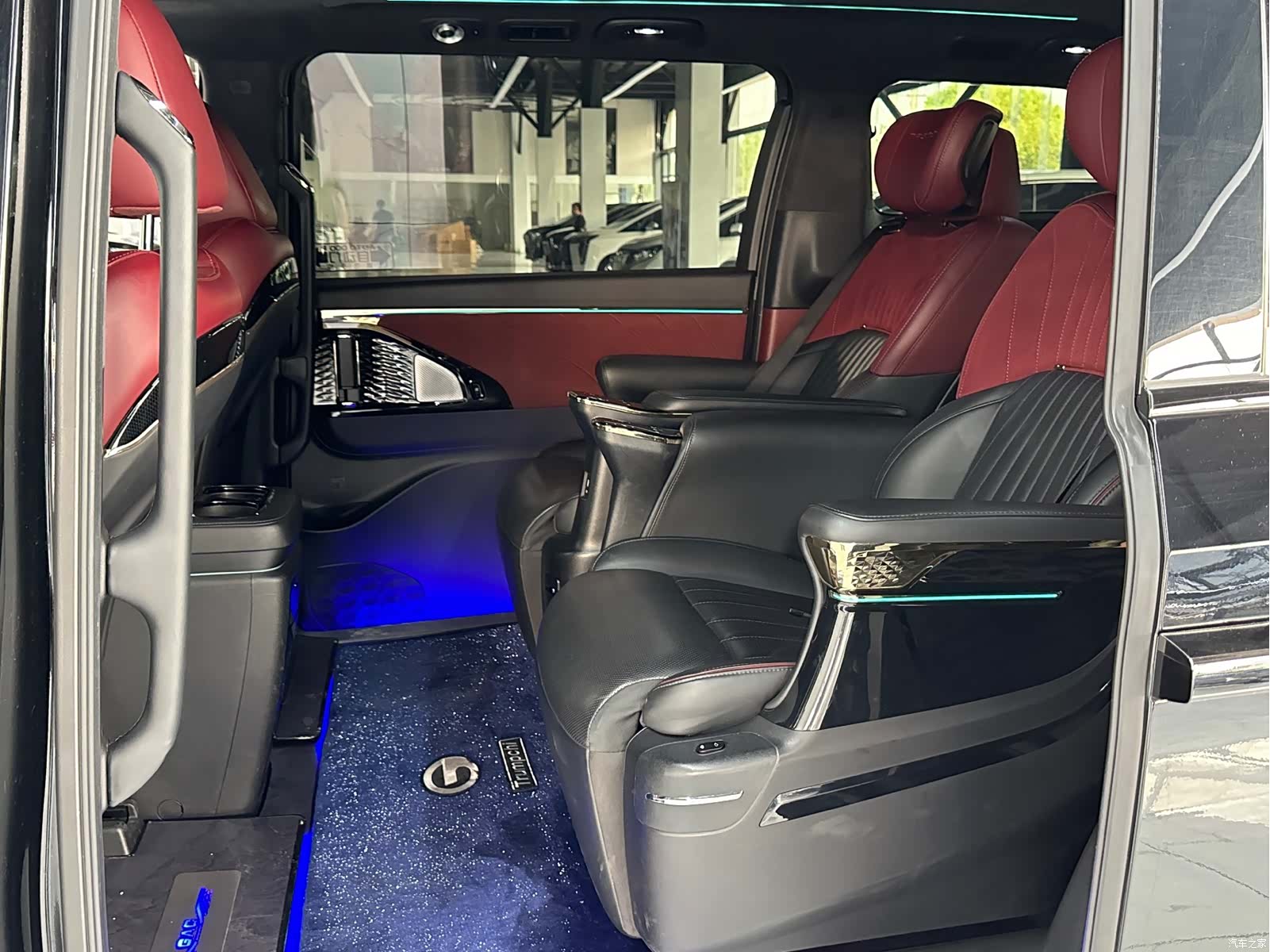 Trumpchi M8, 2023 10