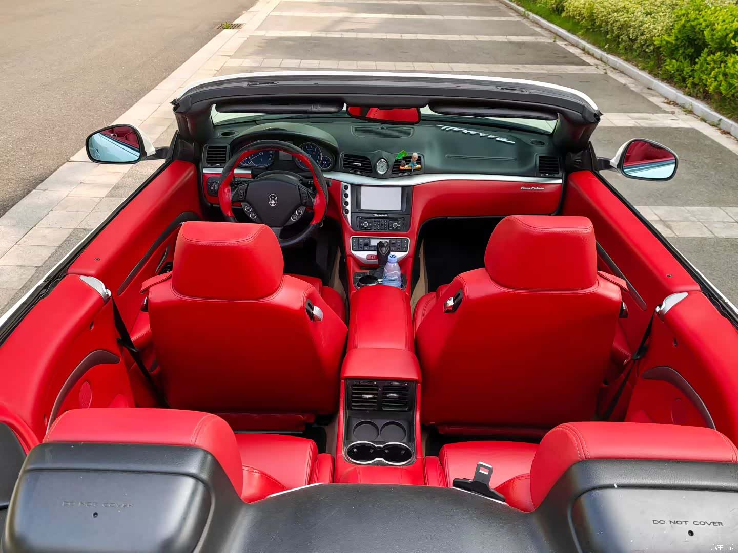 Maserati GranCabrio, 2012 10