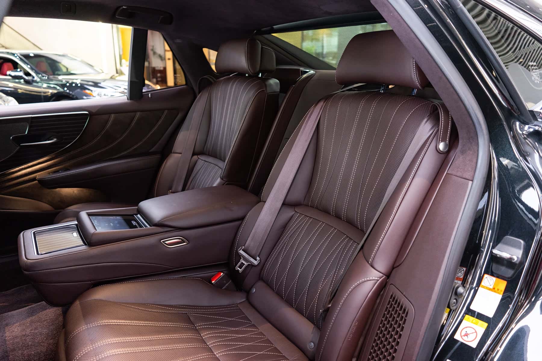 Lexus LS, 2019 12