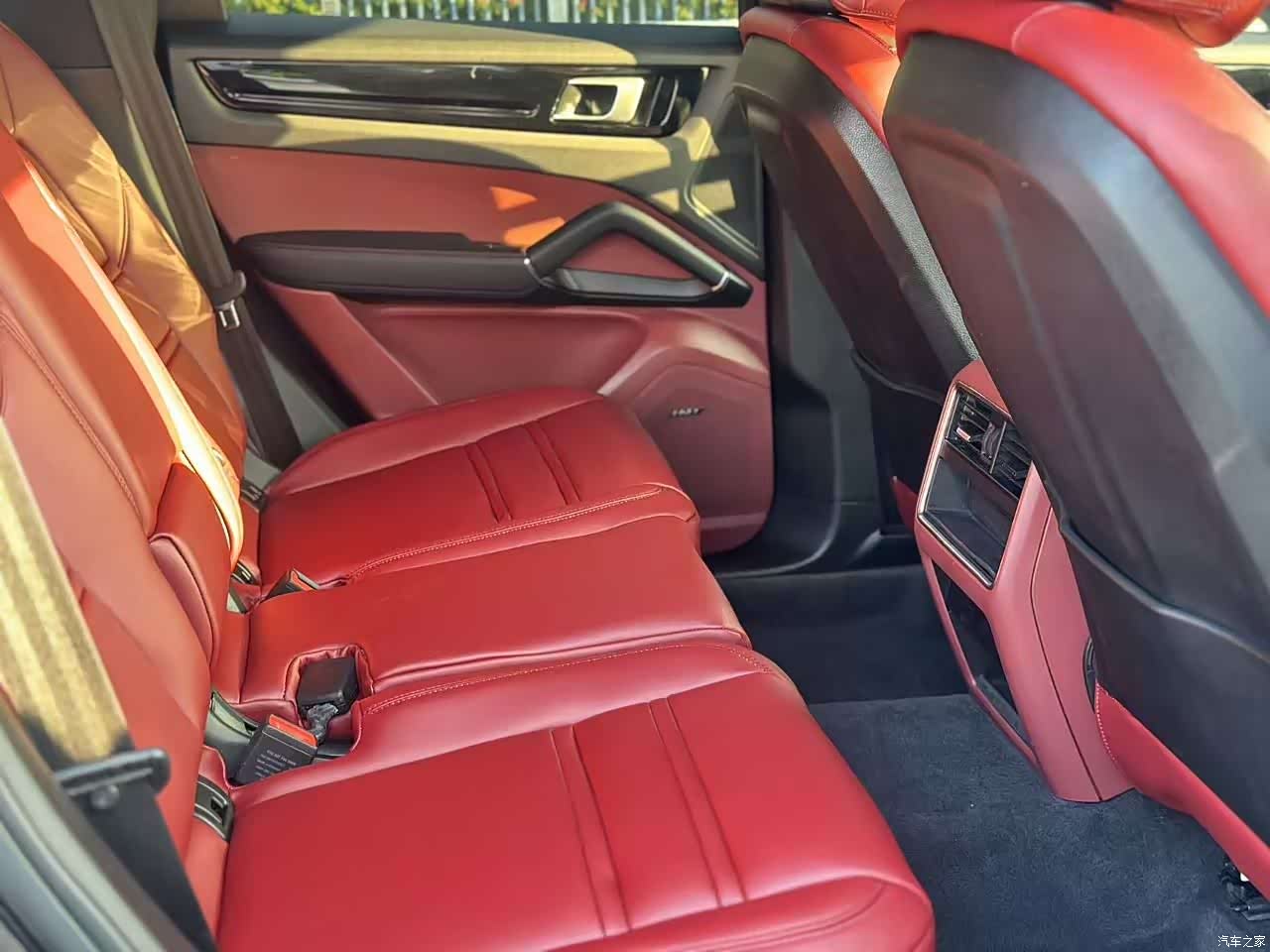 Porsche Cayenne, 2018 14