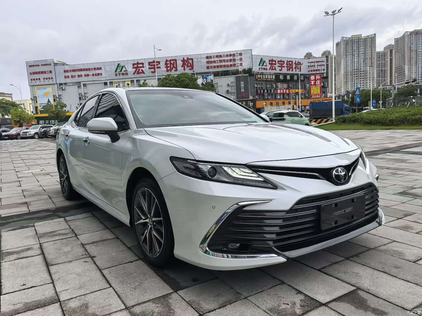 Toyota Camry, 2022 3