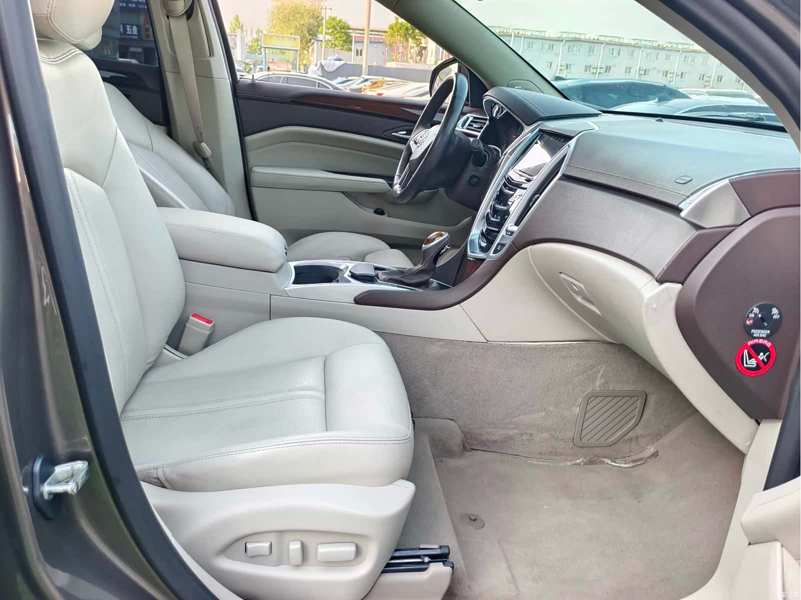 Cadillac SRX, 2015 19