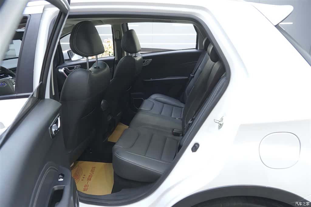 Geely X3, 2020 15