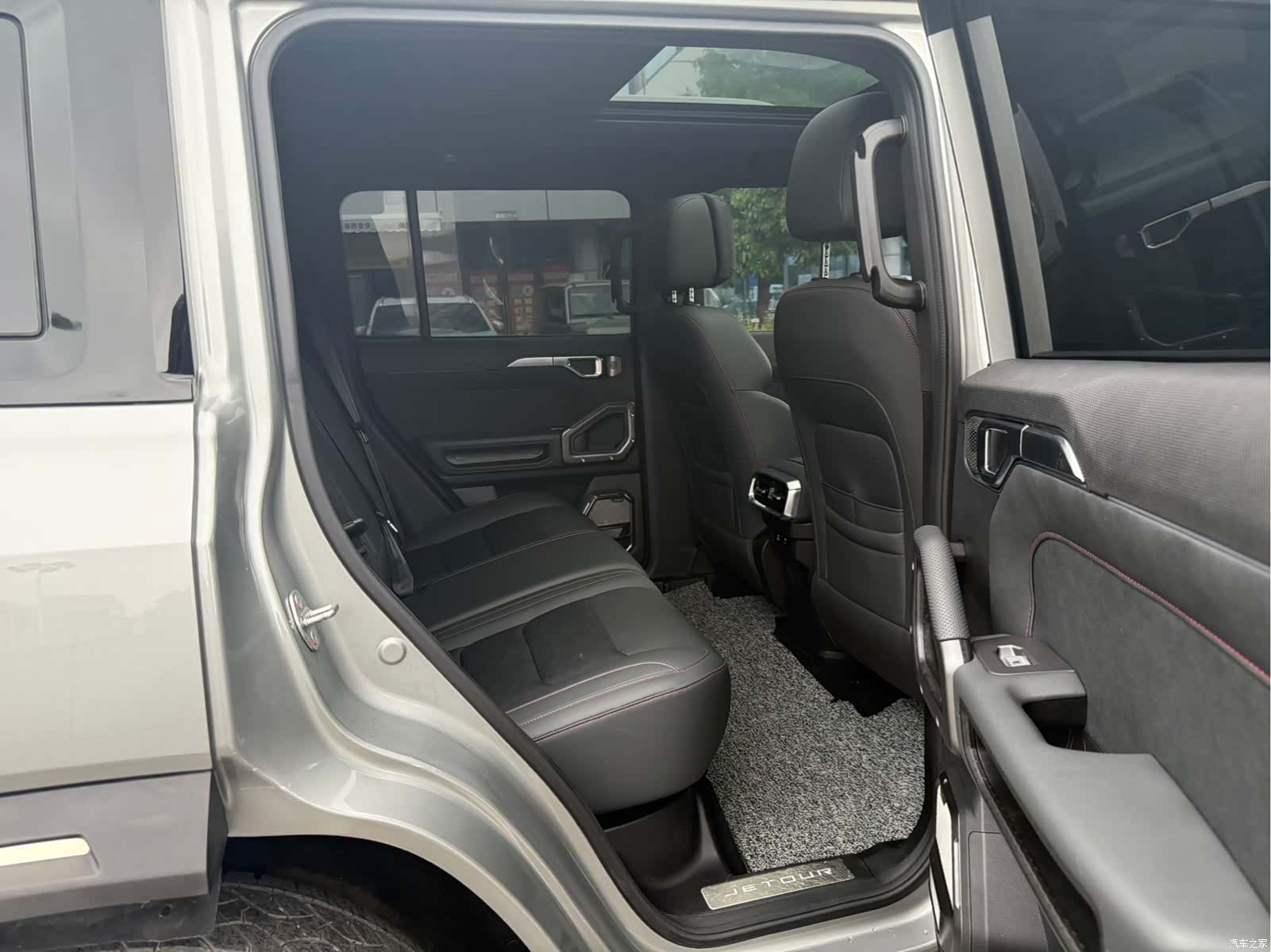 Jetour Traveller, 2024 9