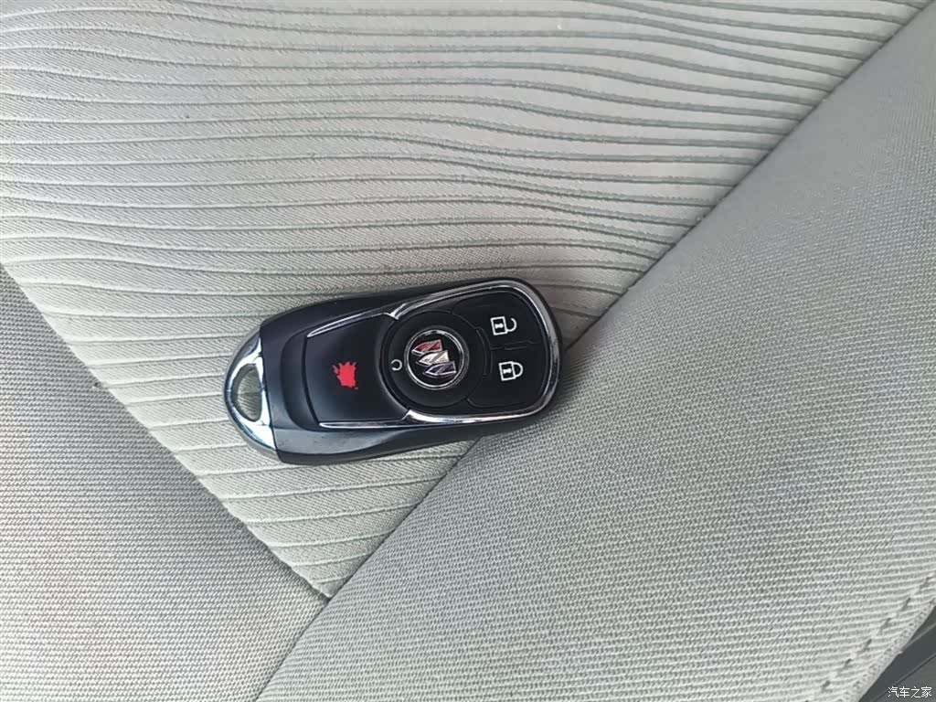 Buick GL8, 2024 9