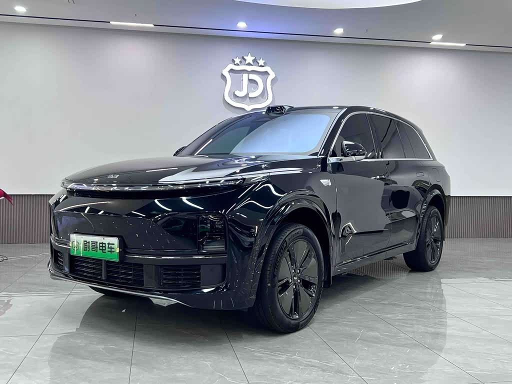 Li Auto L8