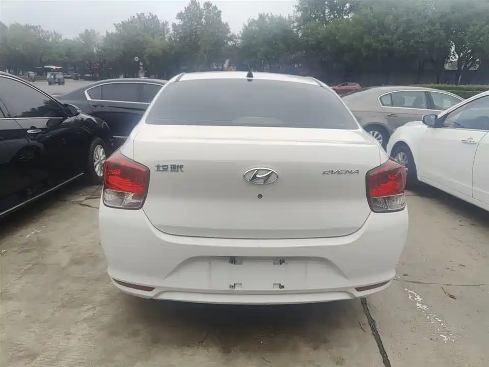 Hyundai Rena