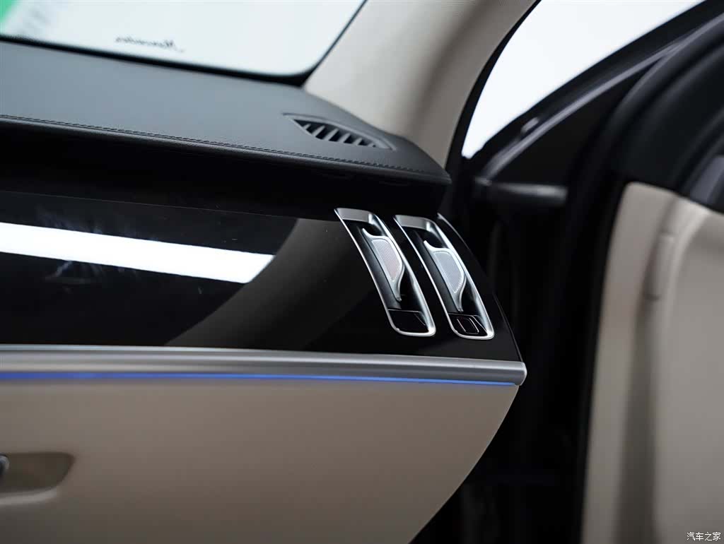 Maybach S-Class, 2025 55