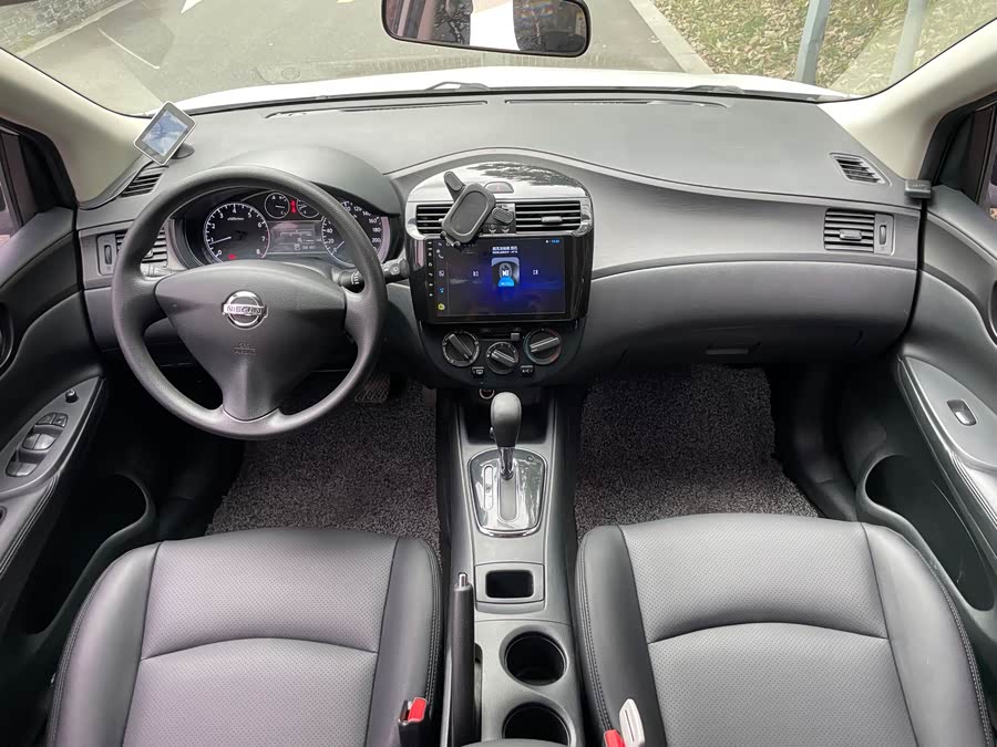 Nissan Tiida 2016, фото 10