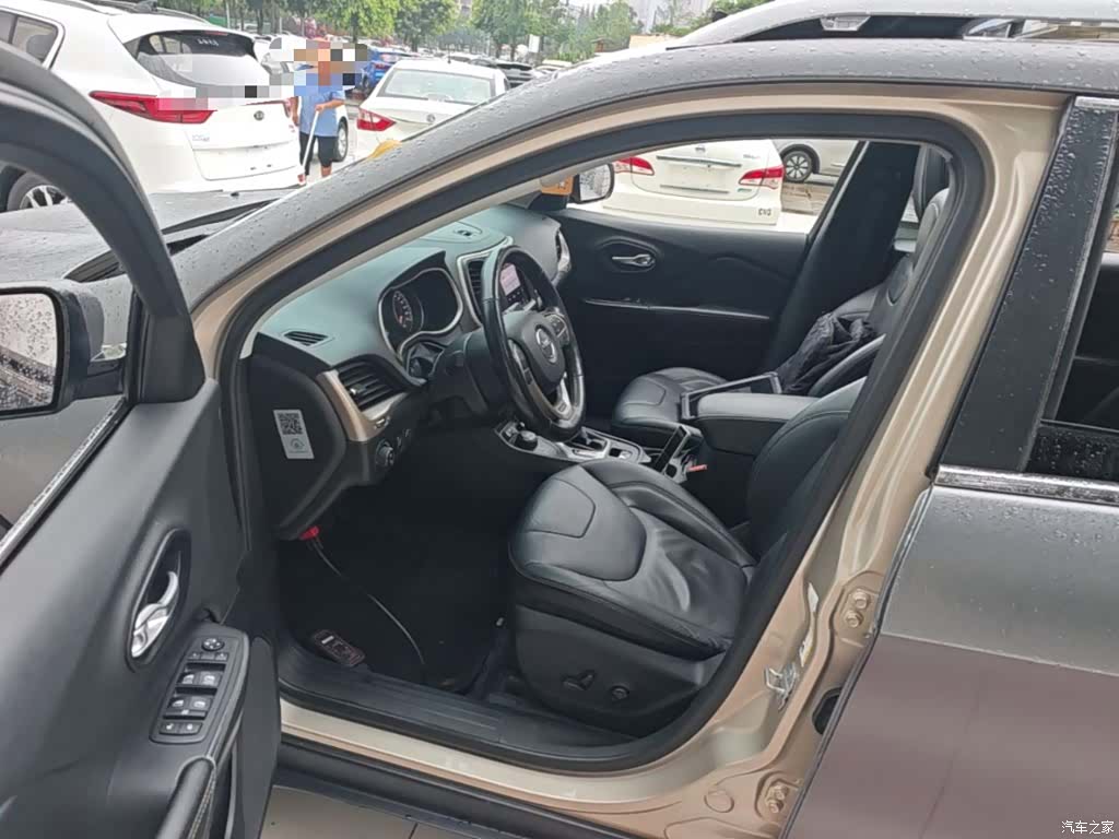 Jeep Cherokee, 2015 15