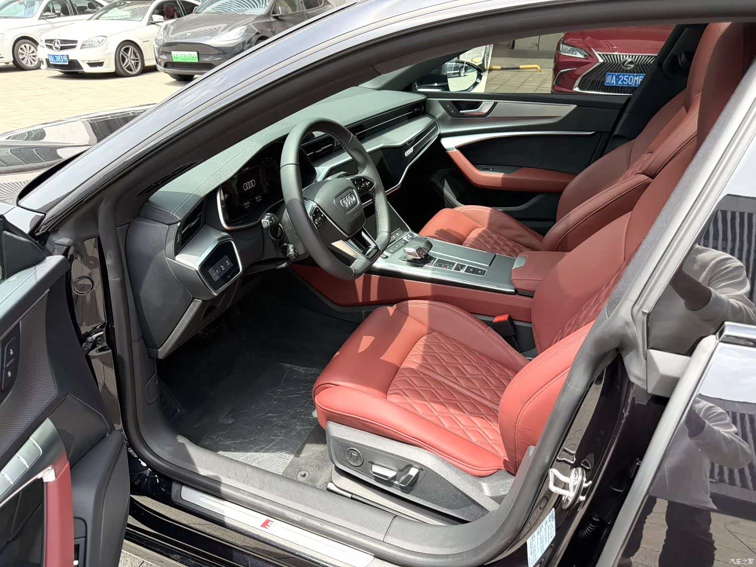 Audi A7L, 2024 3
