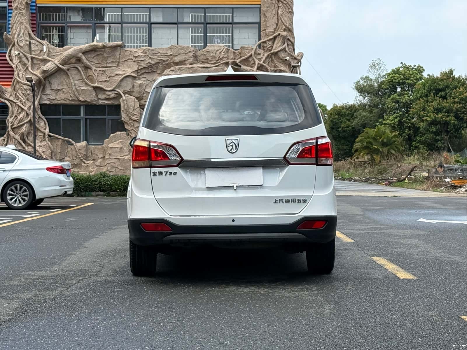 Wuling 730, 2015 все фото