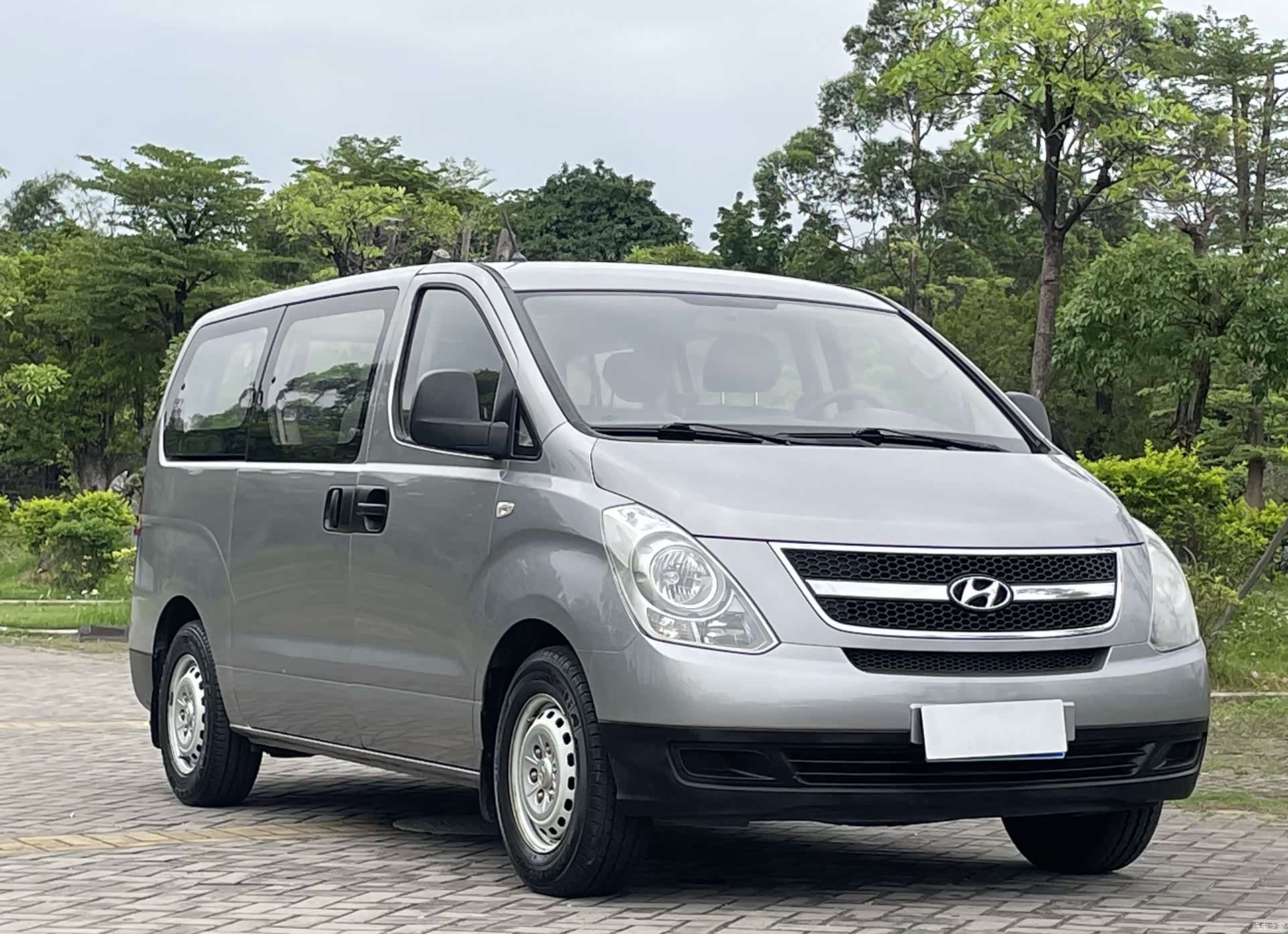 Hyundai H-1, 2013 3