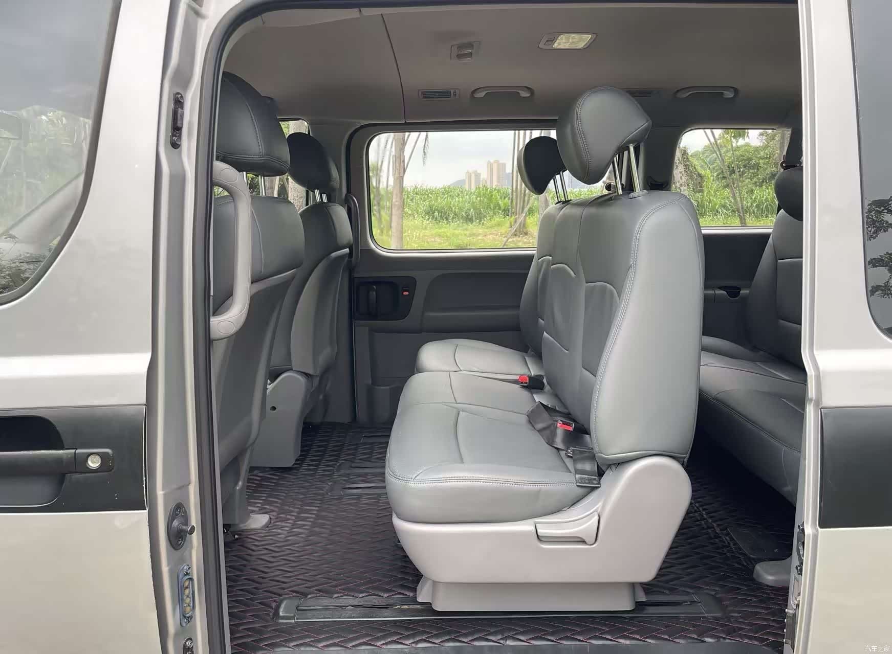 Hyundai H-1, 2013 6