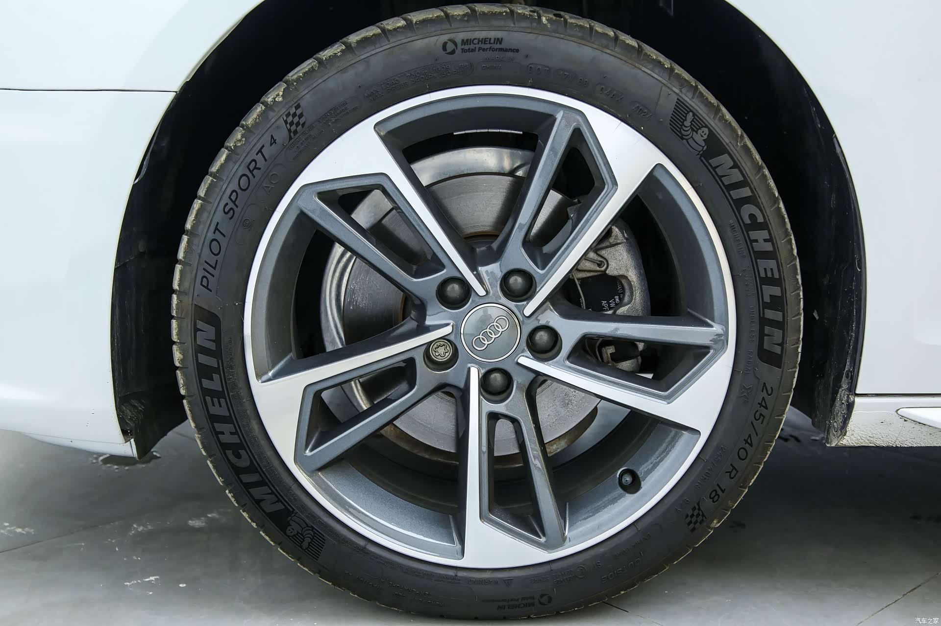 Audi A4L, 2021 31