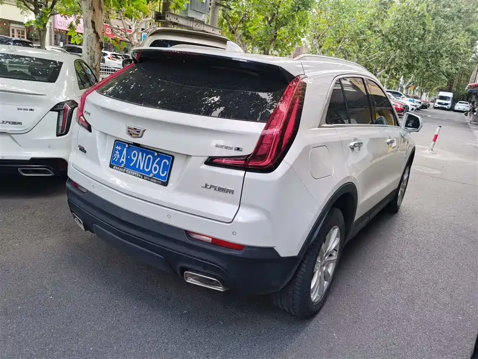 Cadillac XT4