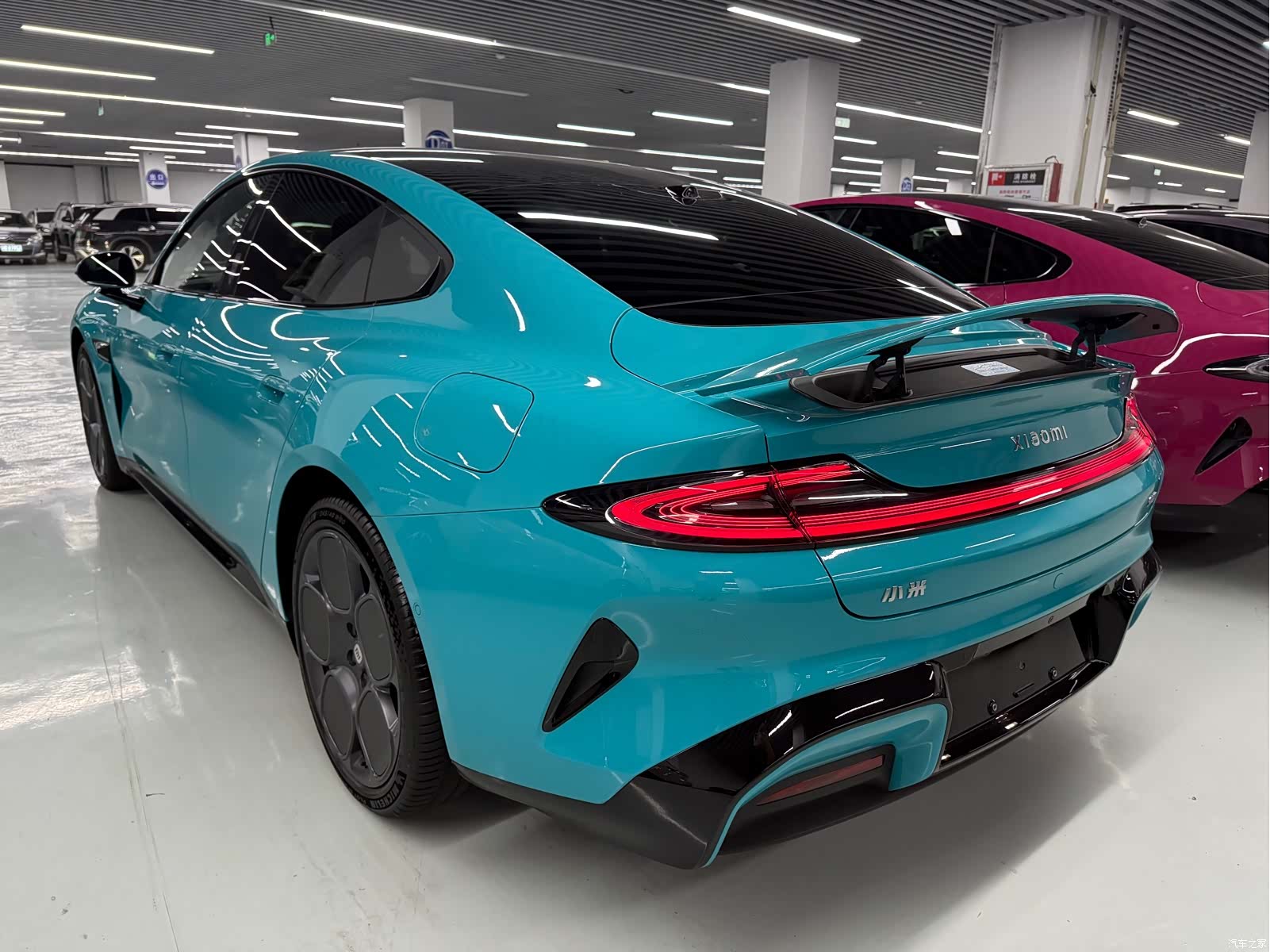 Xiaomi SU7, 2025 13