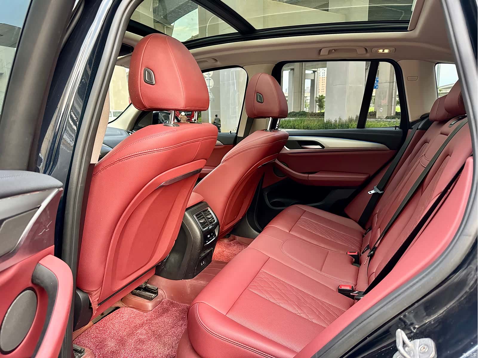 BMW iX3, 2023 8