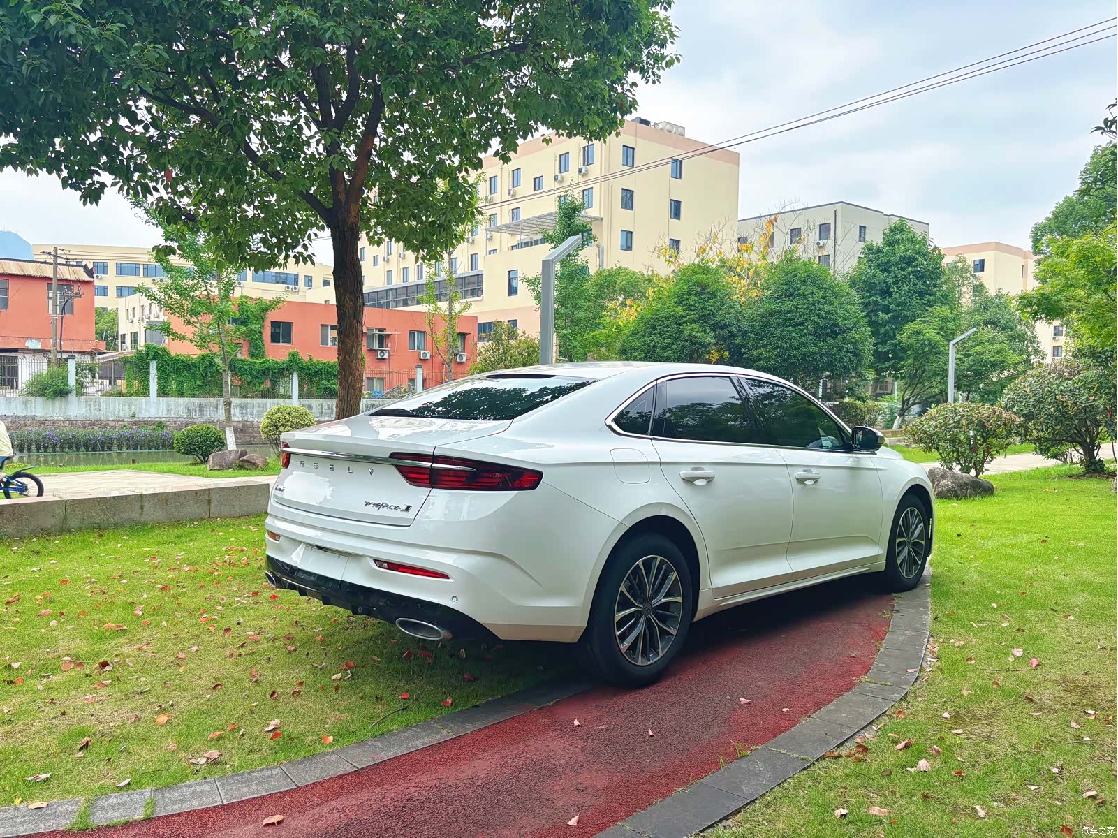 Geely Preface, 2023 4