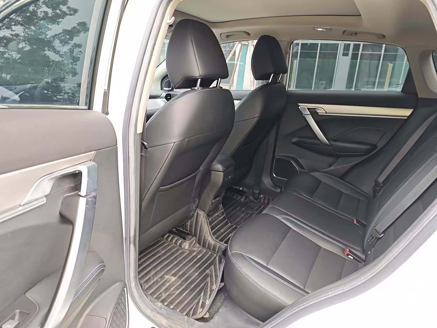 Geely Coolray, 2021 4