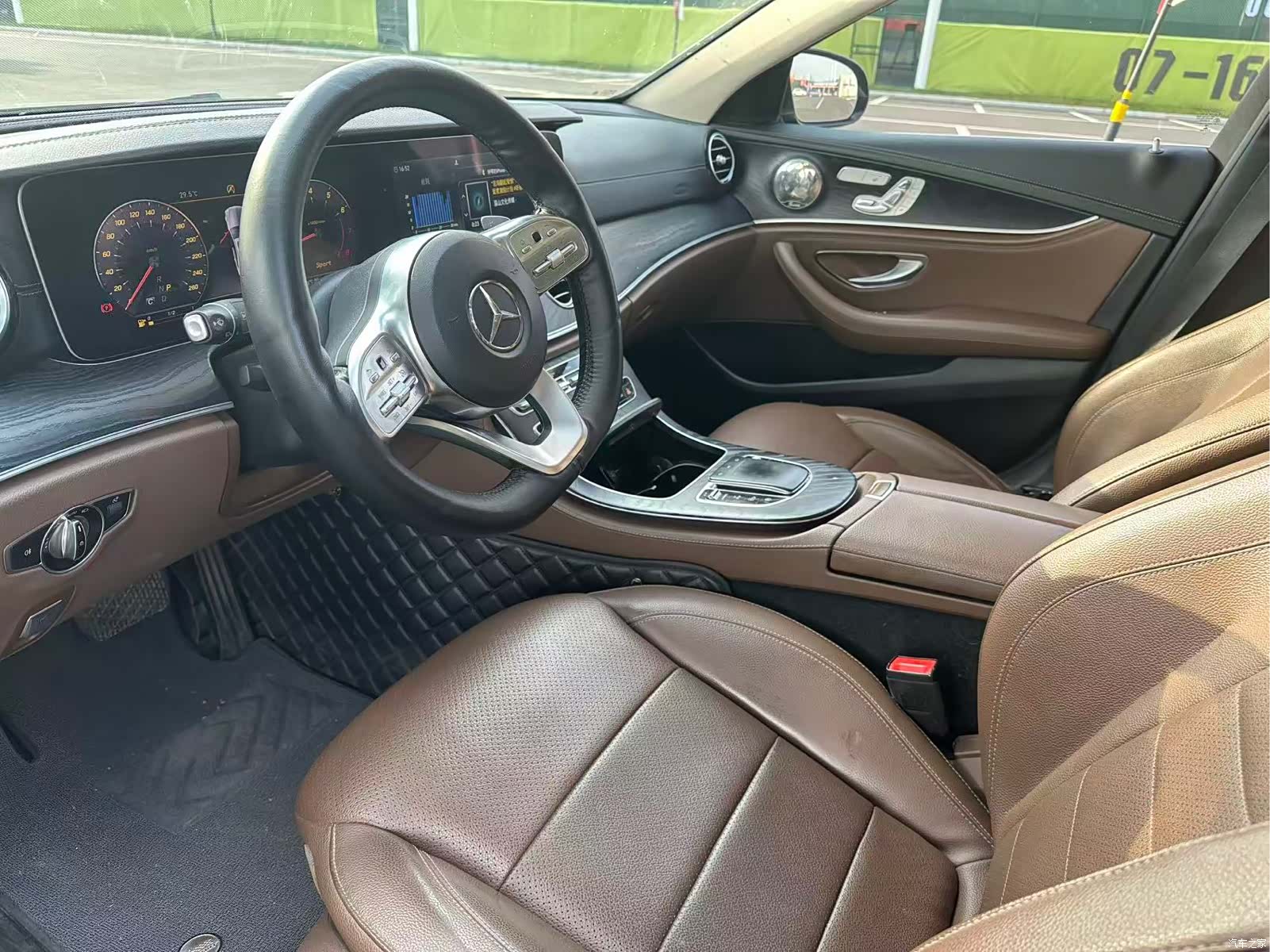 Mercedes-Benz E-Class, 2019 9