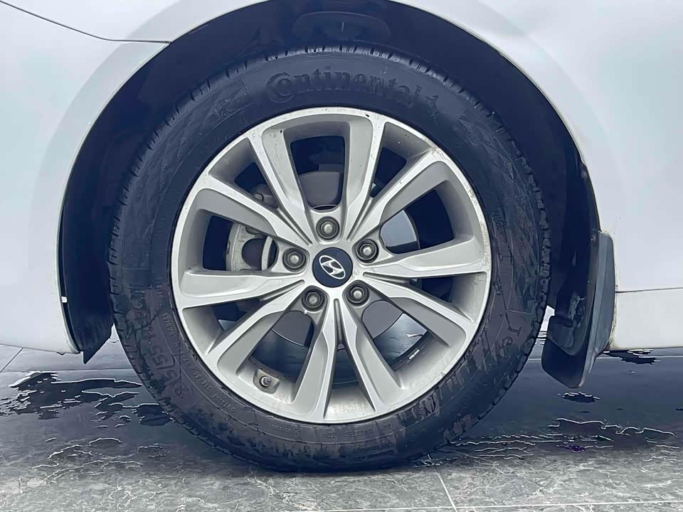 Hyundai Sonata Hyundai Sonata