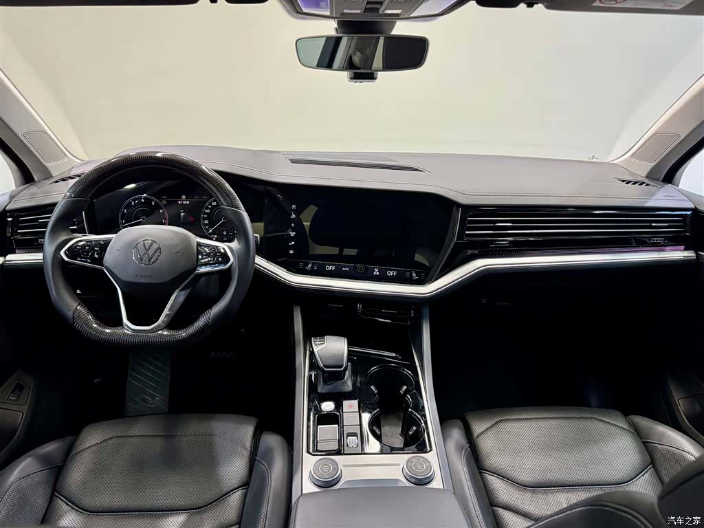 Volkswagen Touareg, 2023 14