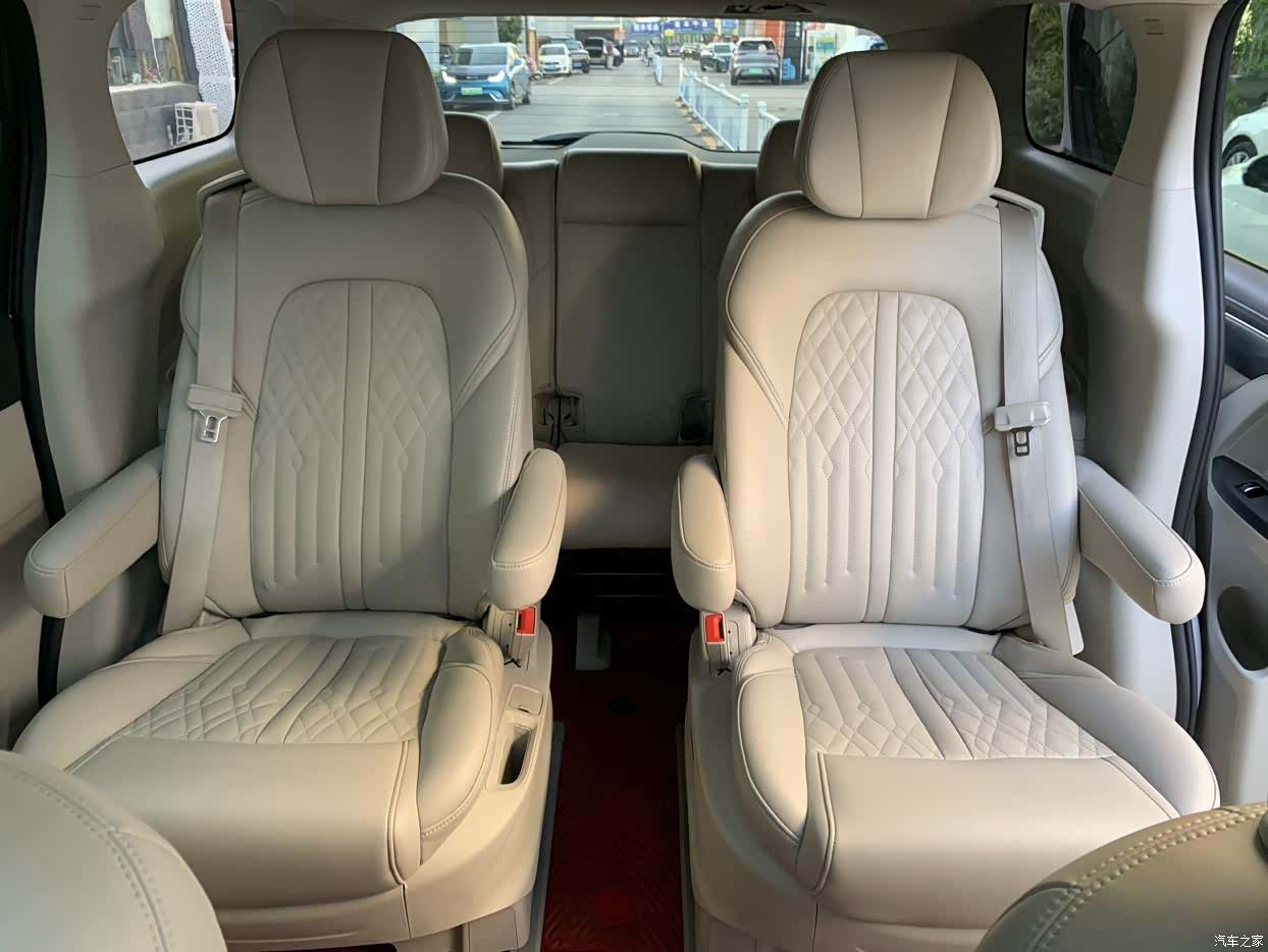 Buick GL8, 2021 11