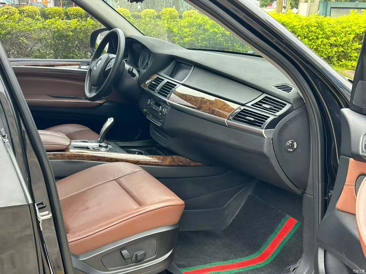 BMW X5, 2012 8