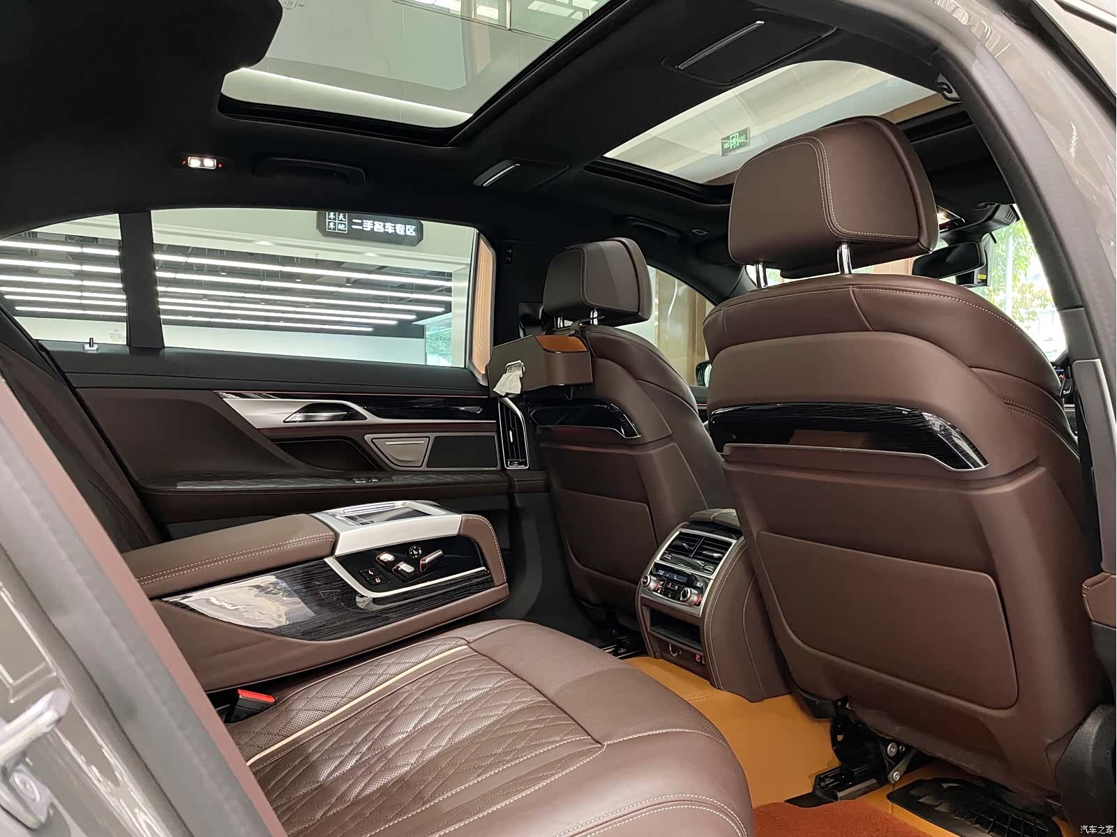BMW 7 Series, 2021 24