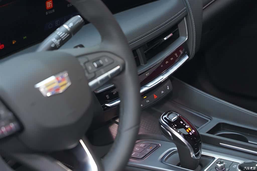 Cadillac CT5, 2024 14